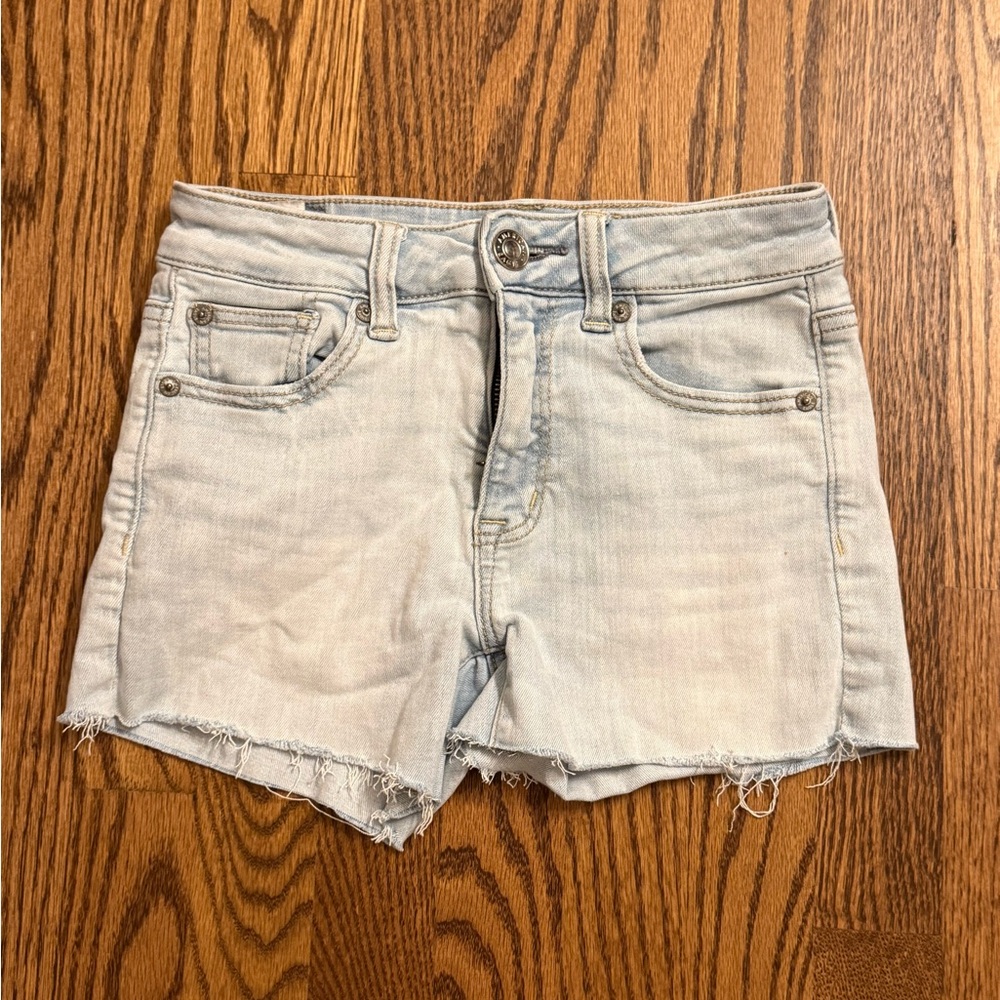 American Eagle Outfitters Light Wash Denim Shorts Size 0 Cutoff Raw Hem
